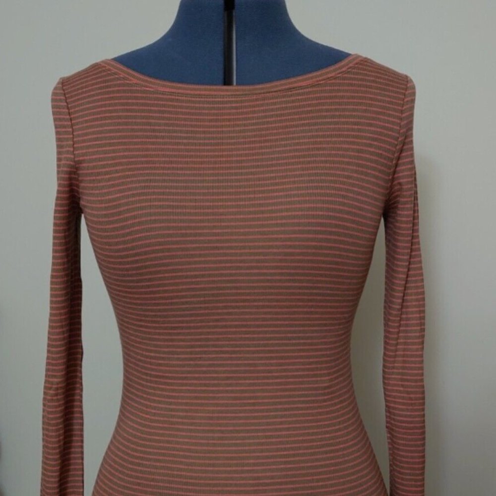 BCBGmaxazria Long Sleeve Shirt, Boat Neck Rib Knit Leah Striped Top, M